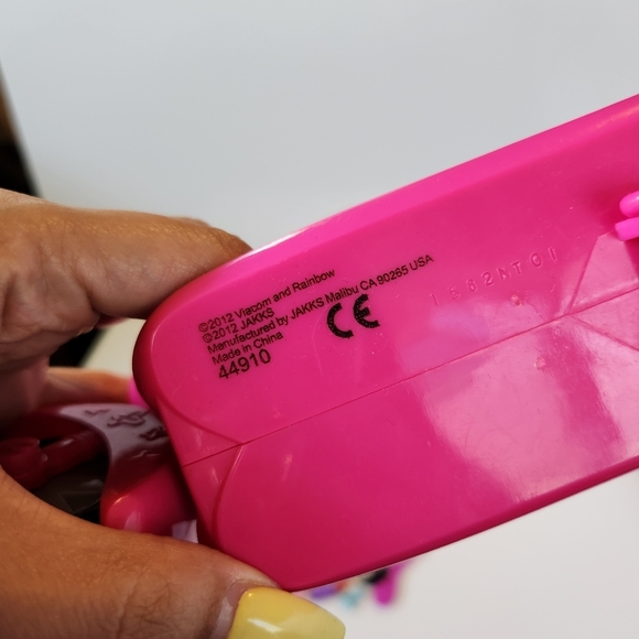 Winx Pink Bloom Scooter Vespa Toys R Us Exclusive Doll Size Replacement Barbie - Picture 6 of 7